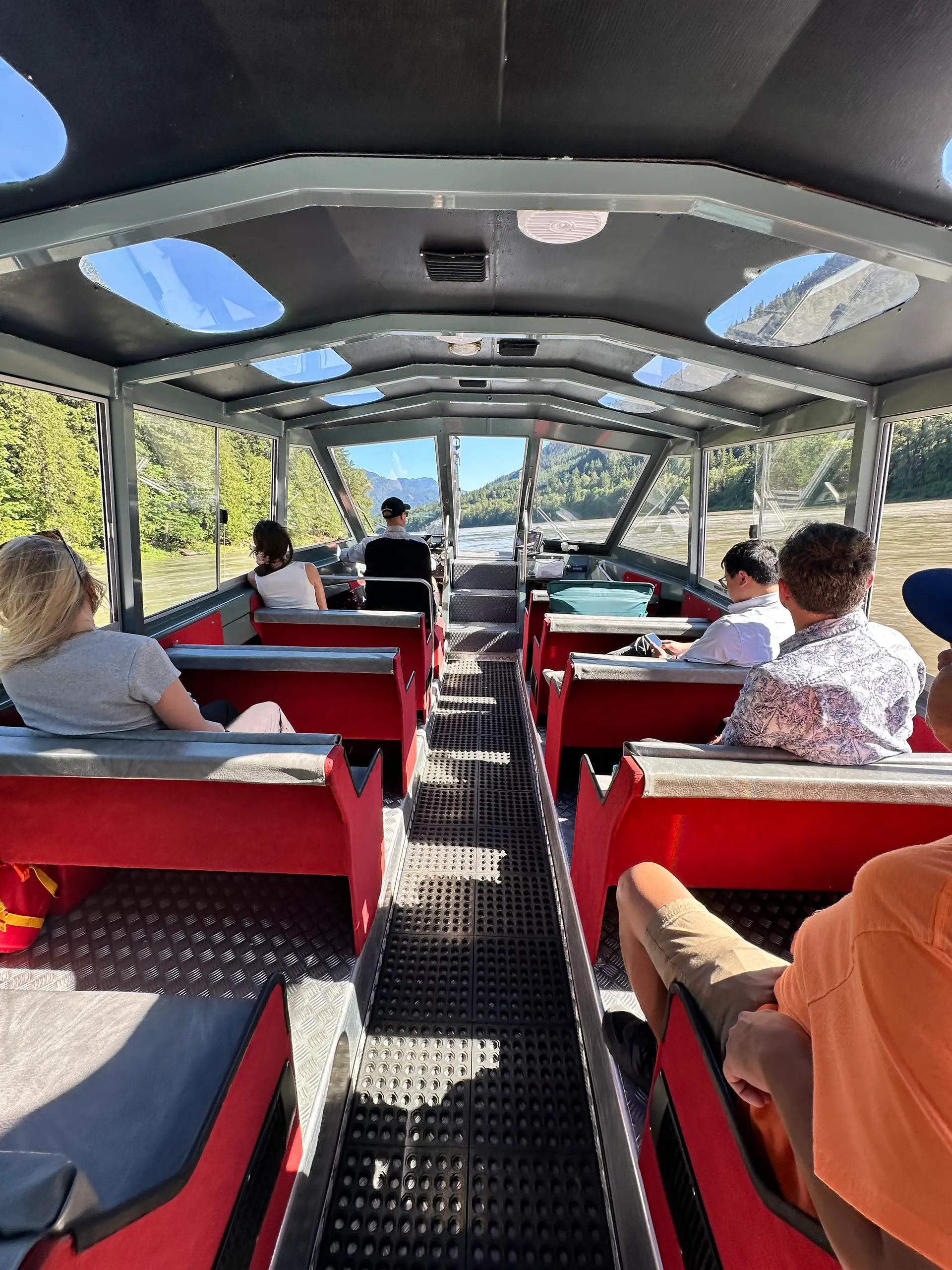 Great River jet boat tours on the Fraser and Harrison rivers