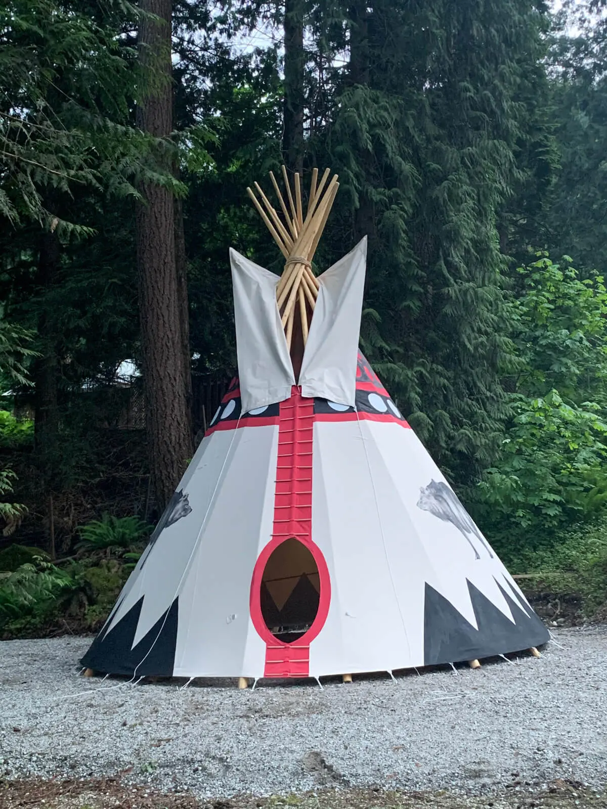Fraser Canyon Teepee Escape